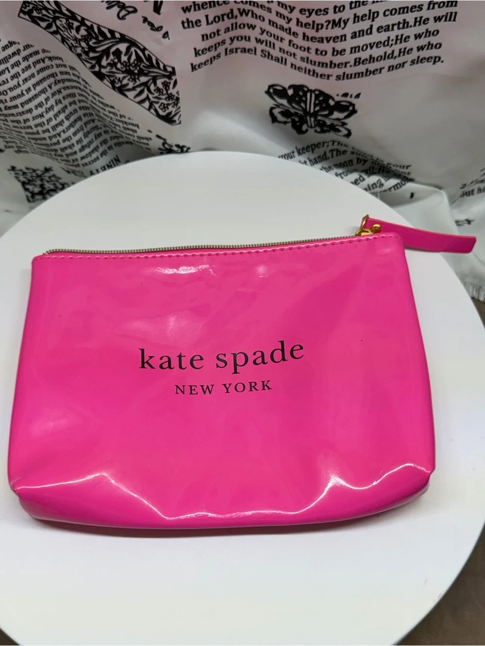 2 Cosmetic Pouch with 3 Beauty Items